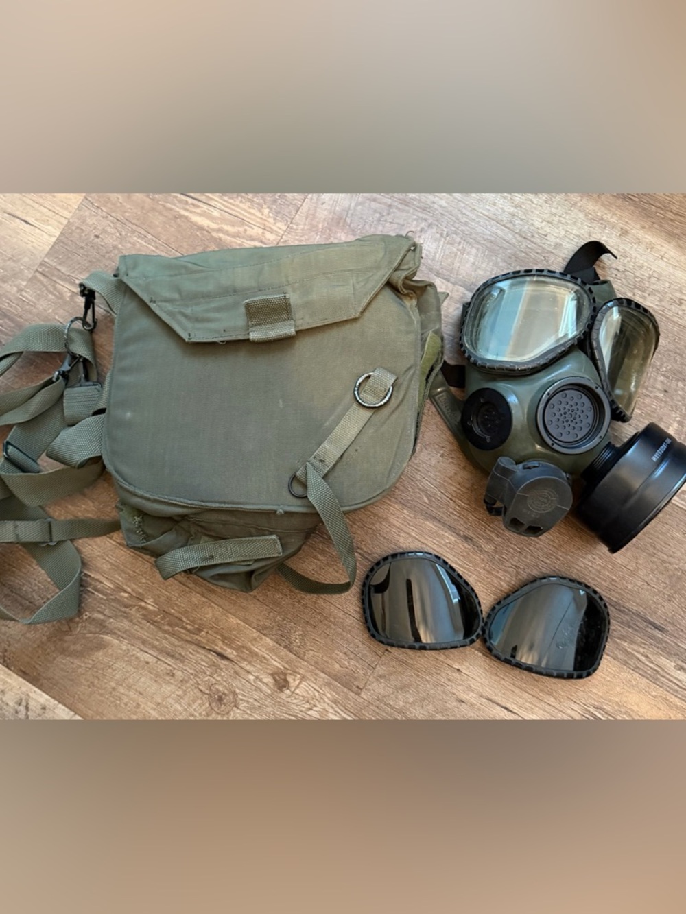 Authentic U.S. Military M40 Field Protective Mask Size Medium With Bag And More